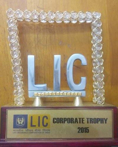 nandakumar lic financial planner corporate trophy awards